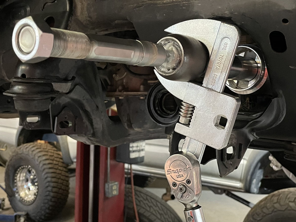 Inner Tie Rod, 200-Series - Image 6