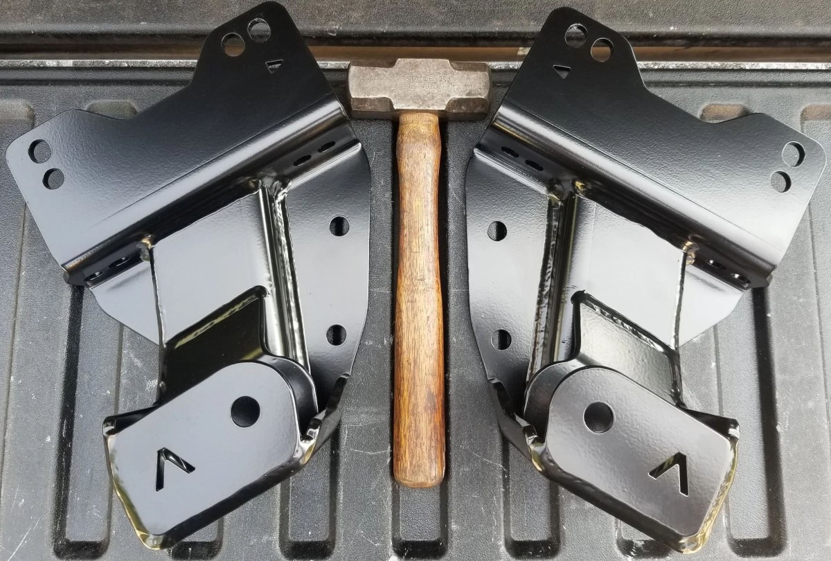 Archive Garage Hammer Hangers® HD Shackle Hangers for 2005-23 Tacoma - Image 2